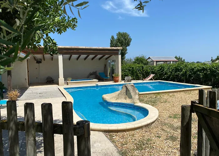 Les Pierrades En Camargue Casa de Férias